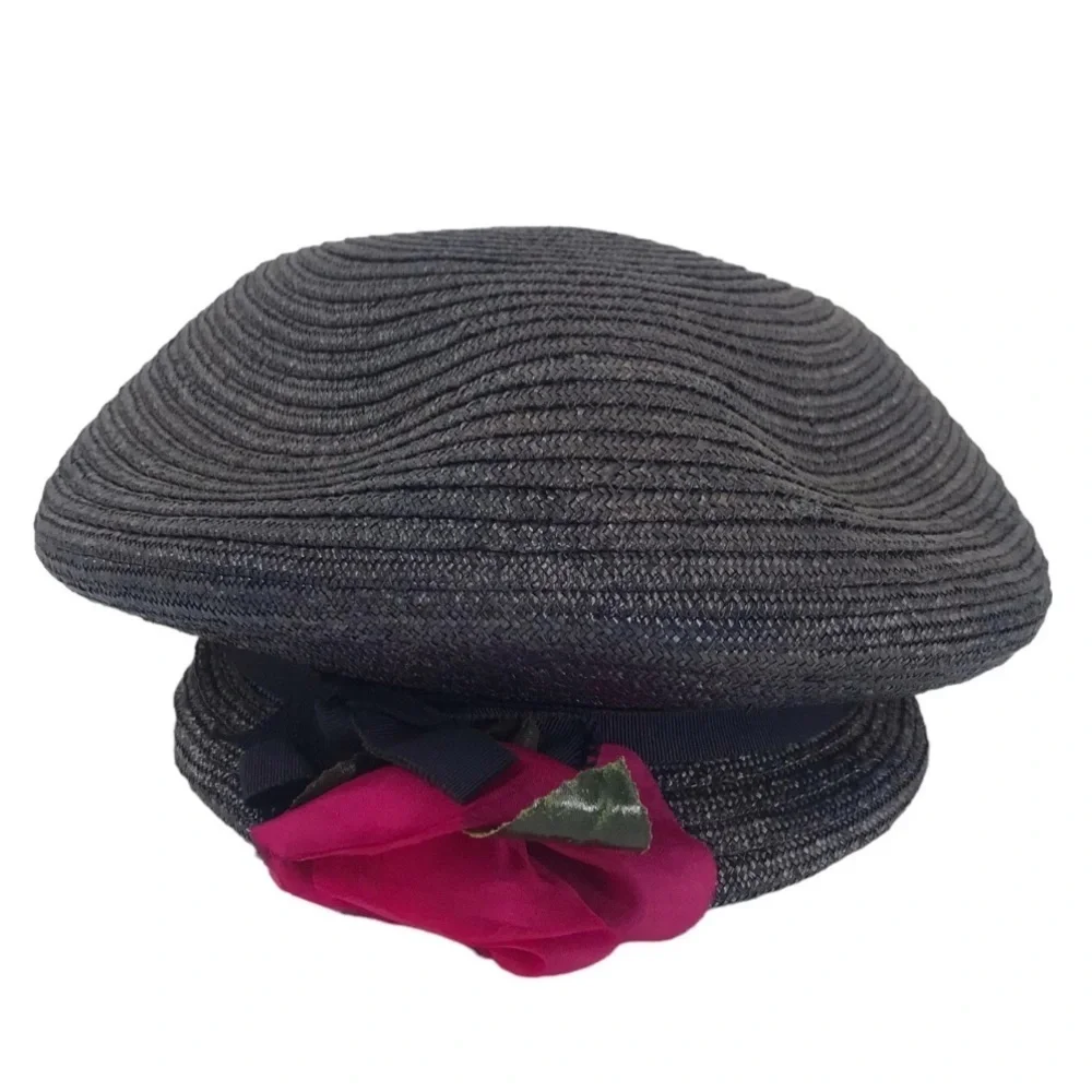 1940s BONWIT TELLER JEAN BARTHET STRAW HAT THE NEWS BOY WITH FLOWER FRENCH MADE
